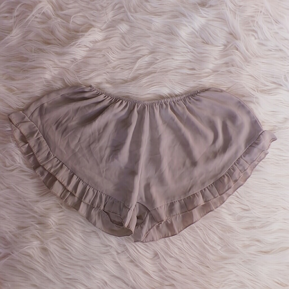 Frilly Short Shorts